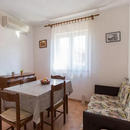 Marija Apartment Cres