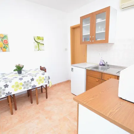 Marija Apartment Cres
